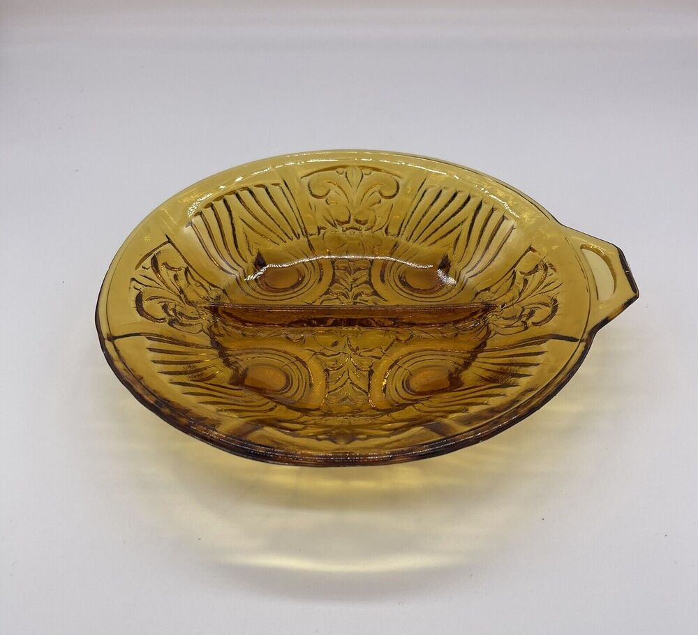 INDIANA GLASS KILLARNEY AMBER DIVIDED RELISH CANDY DISH WITH HANDLE VINTAGE